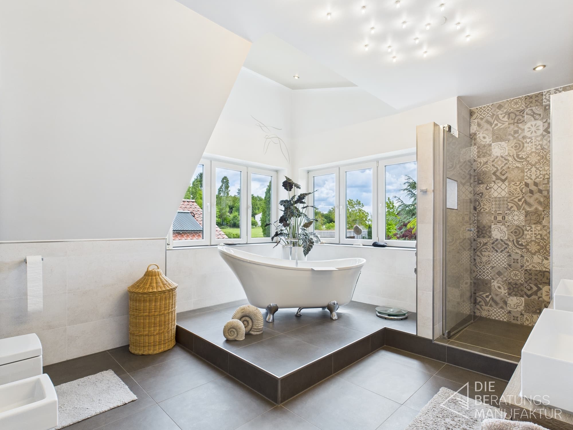 Luxuriöse Villa mit Schwimmbad & Sauna in bester Lage – Bild 5