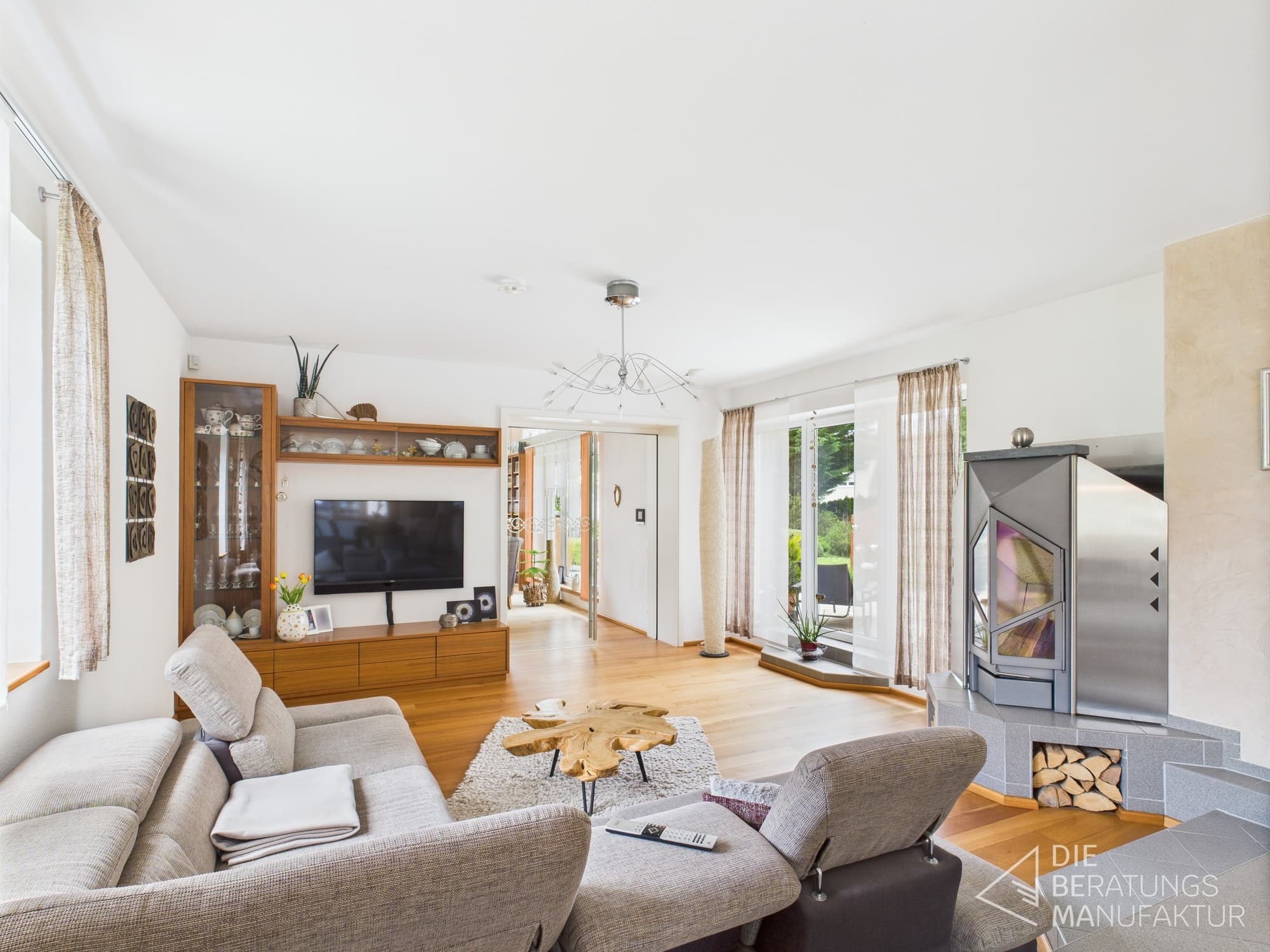 Luxuriöse Villa mit Schwimmbad & Sauna in bester Lage