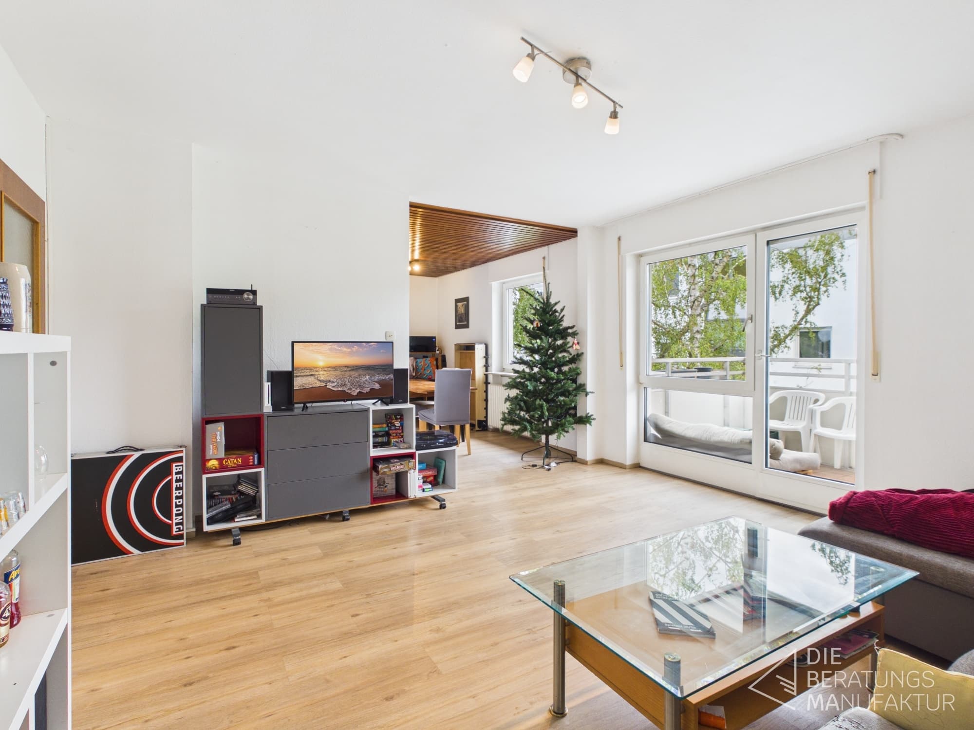 4 Zimmer Eigentumswohnung mit Garage – Bild 2