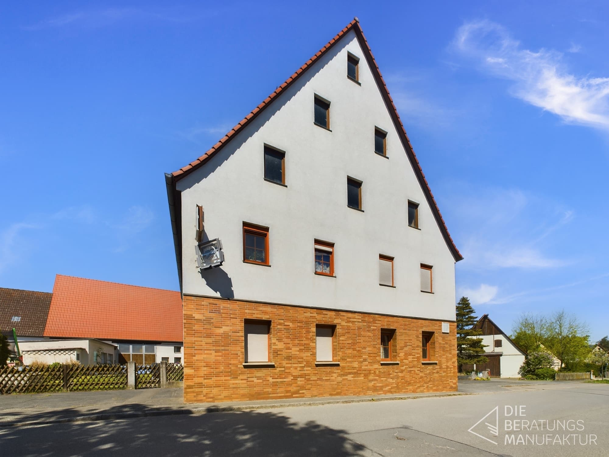 Charmante Immobilie mit großem Hof und Geschichte - Ehemalige Gaststätte inkl. Wohnung zu verkaufen! – Bild 3