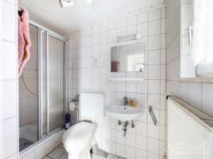 Badezimmer EG