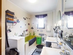 CAM00711P1-PR0044-STILL07